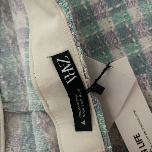 Zara Women's Cropped Plaid Blazer and Skort Set in Soft Pastels - Picture 7 of 8